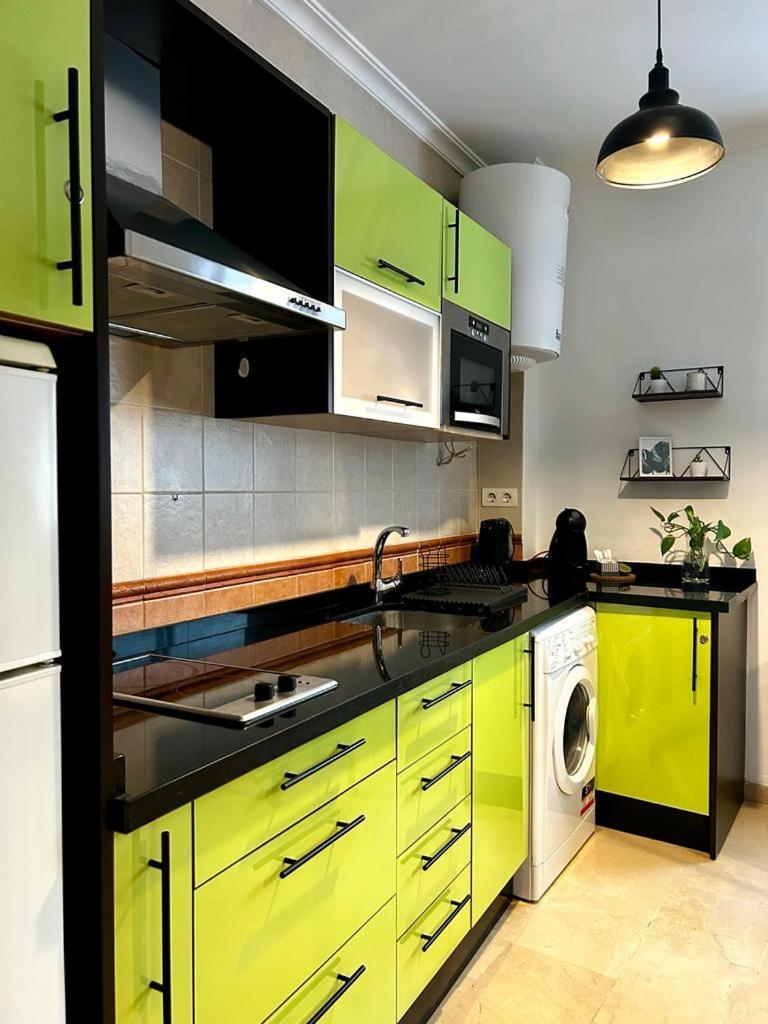 Green Duplex Mm City Center มาลากา ภายนอก รูปภาพ